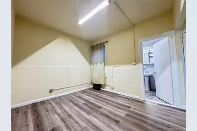 138-11 Jamaica Avenue, Jamaica, NY 11435 - Photo 5