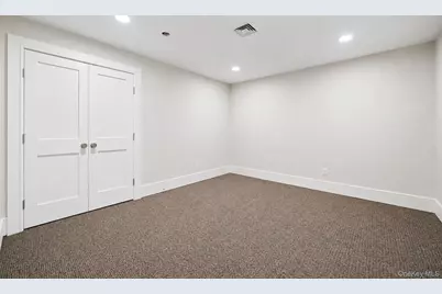 298 Vista Drive, Jericho, NY 11753 - Photo 33