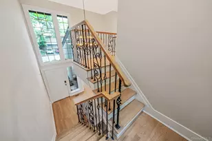 298 Vista Dr, Jericho, NY 11753 - Photo 15