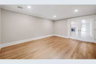298 Vista Drive, Jericho, NY 11753 - Photo 13