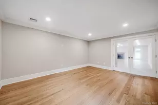 298 Vista Dr, Jericho, NY 11753 - Photo 13