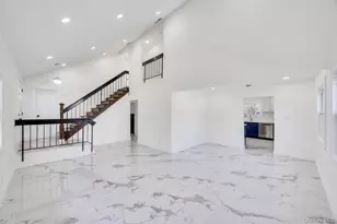 8 Grand Canyon Ln, Coram, NY 11727 - Photo 5