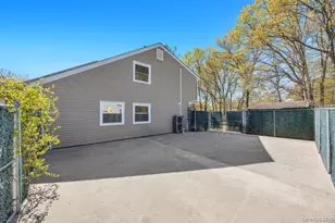 8 Grand Canyon Ln, Coram, NY 11727 - Photo 3