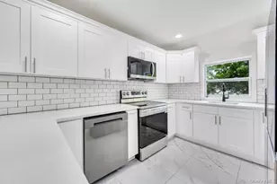 5 Radford Rd, Lake Grove, NY 11755 - Photo 9
