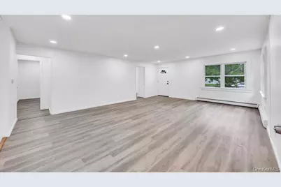 5 Radford Road, Lake Grove, NY 11755 - Photo 5