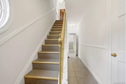 96 Wakefield Avenue, Yonkers, NY 10704 - Photo 15