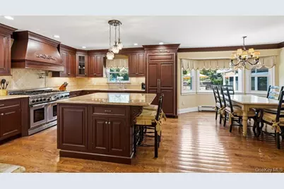 119 Plainview Road, Woodbury, NY 11797 - Photo 21