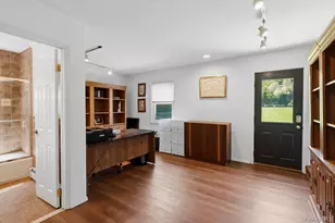119 Plainview Rd, Woodbury, NY 11797 - Photo 23