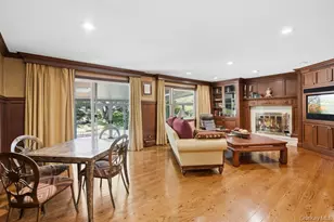 119 Plainview Rd, Woodbury, NY 11797 - Photo 15