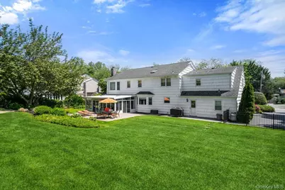 119 Plainview Road, Woodbury, NY 11797 - Photo 43