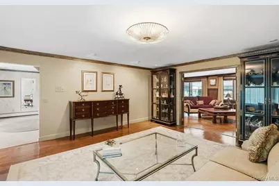 119 Plainview Road, Woodbury, NY 11797 - Photo 13