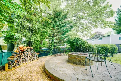 151 Rosemont Avenue, Farmingville, NY 11738 - Photo 7
