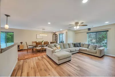 203 Birchwood Road #203, Coram, NY 11727 - Photo 7