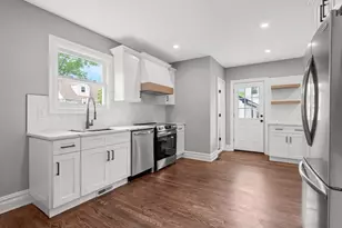 45 Edgewood Rd, Rockville Centre, NY 11570 - Photo 3
