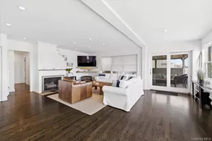 400 Roosevelt Ave, Freeport, NY 11520 - Photo 23