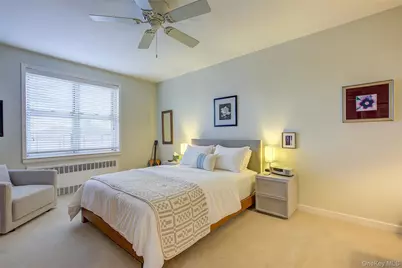 83-33 Austin Street #6C, Kew Gardens, NY 11415 - Photo 9