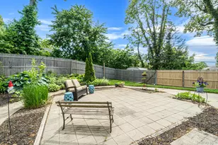 14 Lehigh Ln, Farmingville, NY 11738 - Photo 37