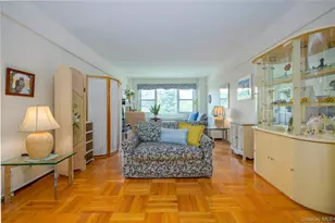 900 Palmer Rd, Bronxville, NY 10708 - Photo 13