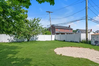 34 Newburgh Street, Elmont, NY 11003 - Photo 17