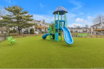 35 Lakebridge Drive S, Kings Park, NY 11754 - Photo 21