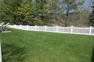 80 Landmark Ct, White Plains, NY 10603 - Photo 31