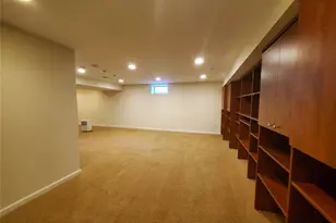 80 Landmark Ct, White Plains, NY 10603 - Photo 29