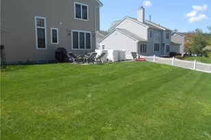 80 Landmark Ct, White Plains, NY 10603 - Photo 33