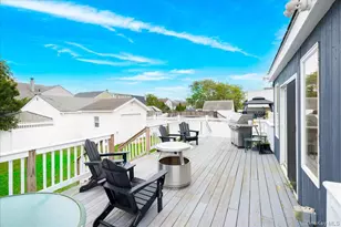 52 Martha St, Freeport, NY 11520 - Photo 21