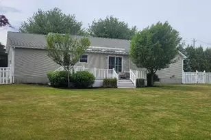 312 Riley Ave, Calverton, NY 11933 - Photo 21
