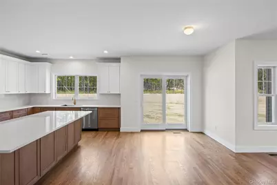 5 Jersey Avenue, Miller Place, NY 11764 - Photo 19