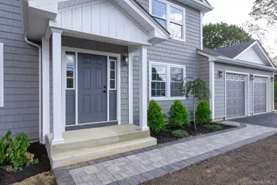 92 Park Street, Blue Point, NY 11715 - Photo 5