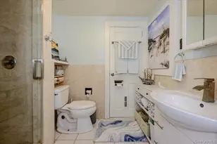 48 W 3rd St, Freeport, NY 11520 - Photo 13