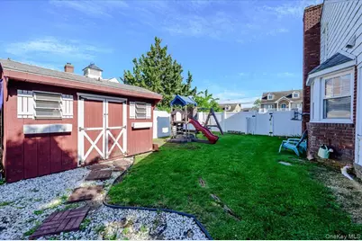 48 W 3rd Street, Freeport, NY 11520 - Photo 29