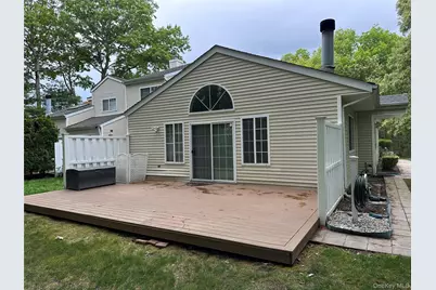 89 Rabbit Run, Manorville, NY 11949 - Photo 3