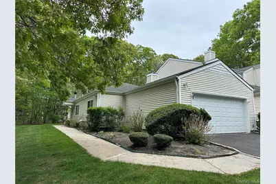 89 Rabbit Run, Manorville, NY 11949 - Photo 1
