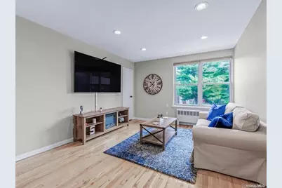56 Edwards Street #2B, Roslyn Heights, NY 11577 - Photo 5