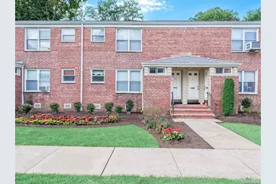 56 Edwards Street #2B, Roslyn Heights, NY 11577 - Photo 15
