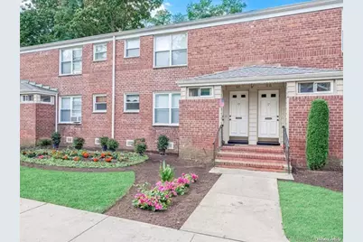 56 Edwards Street #2B, Roslyn Heights, NY 11577 - Photo 1