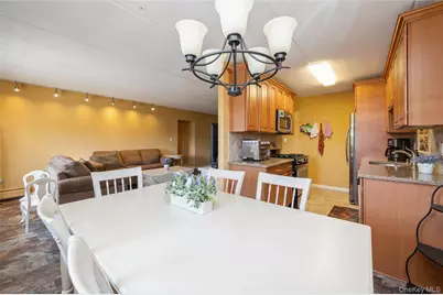 135 Post Avenue #4C, Westbury, NY 11590 - Photo 5