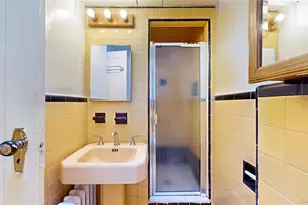 24-33 82nd St, East Elmhurst, NY 11370 - Photo 15