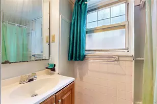24-33 82nd St, East Elmhurst, NY 11370 - Photo 27