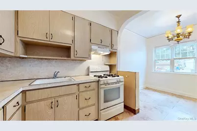 24-33 82nd Street, East Elmhurst, NY 11370 - Photo 7