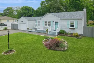 38 Argyle Dr, Shirley, NY 11967 - Photo 31