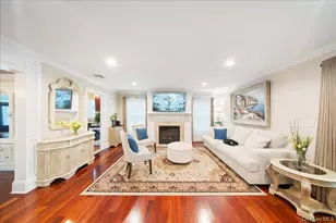 9 Robert Cir, Syosset, NY 11791 - Photo 11