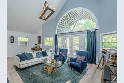 135 Old Meeting House Road, Westhampton Beach, NY 11978 - Photo 13