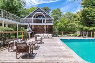 135 Old Meeting House Rd, Westhampton Beach, NY 11978 - Photo 27