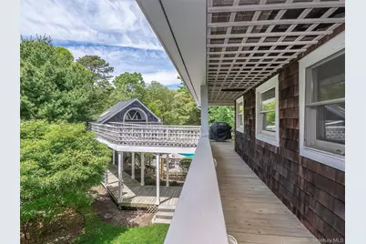 135 Old Meeting House Road, Westhampton Beach, NY 11978 - Photo 33