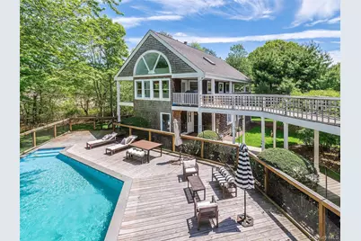 135 Old Meeting House Road, Westhampton Beach, NY 11978 - Photo 35