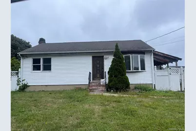 3 Surrey Drive, Amityville, NY 11701 - Photo 1
