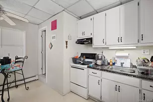 1400 Wagner St, Wantagh, NY 11793 - Photo 21